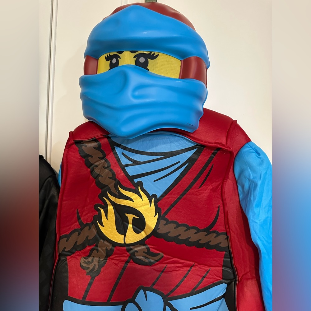 Disguise Nia Prestige Ninjago Lego Costume, Medium/7-8 , Red